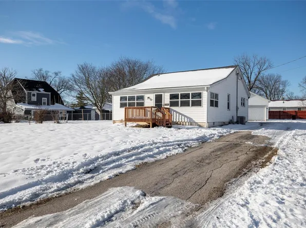 2406 Sherwood Ter, Alton, IL 62002