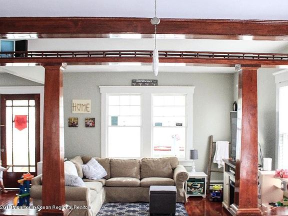 2nd image of 12 Walton St