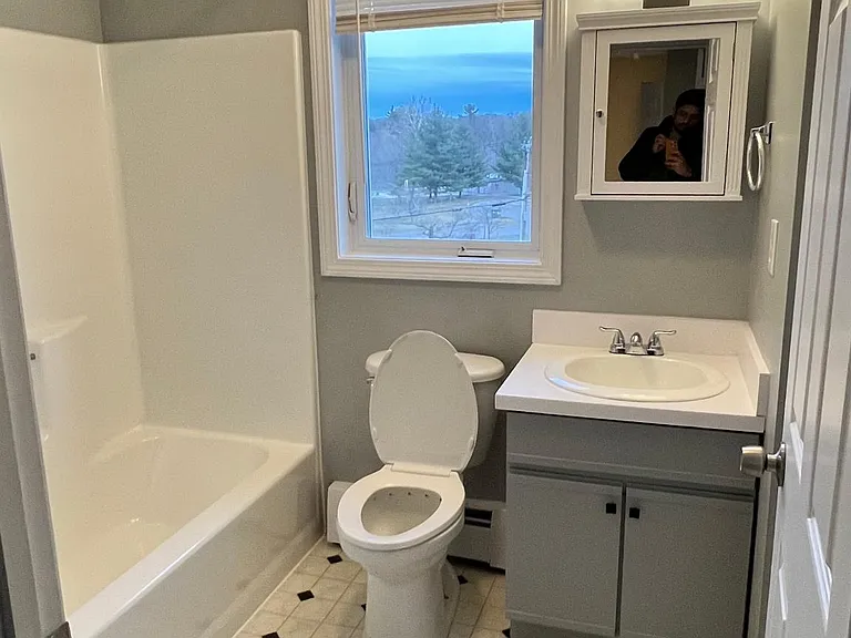 825 John Fitch Hwy — Photo 14