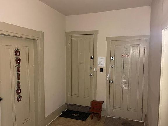 Entry Common Area