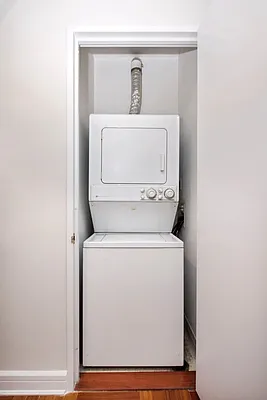 Rented by Keller Williams NYC | media 19