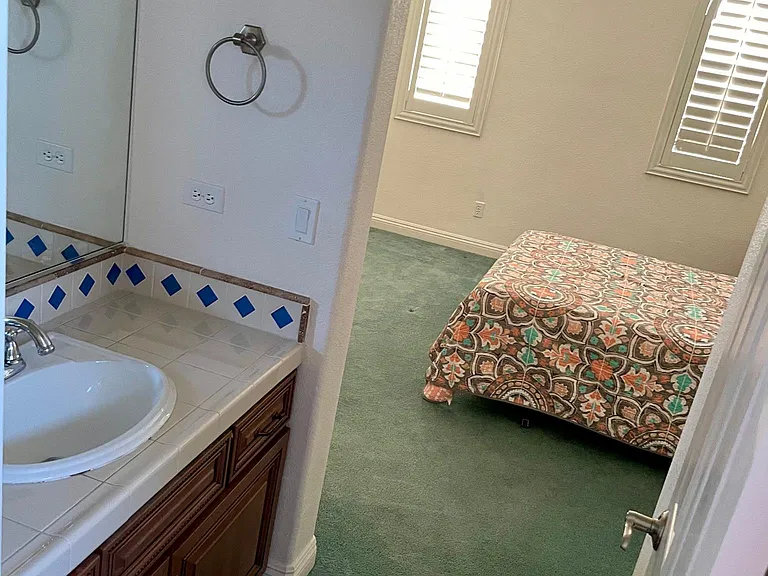 609 Puenta Del Rey St — Photo 40