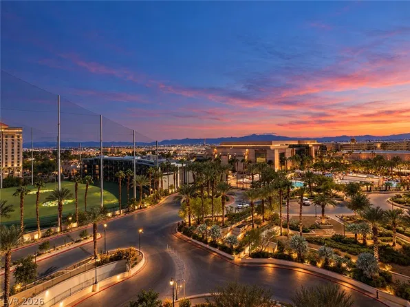 135 Harmon Ave Unit 716, Las Vegas, NV 89109