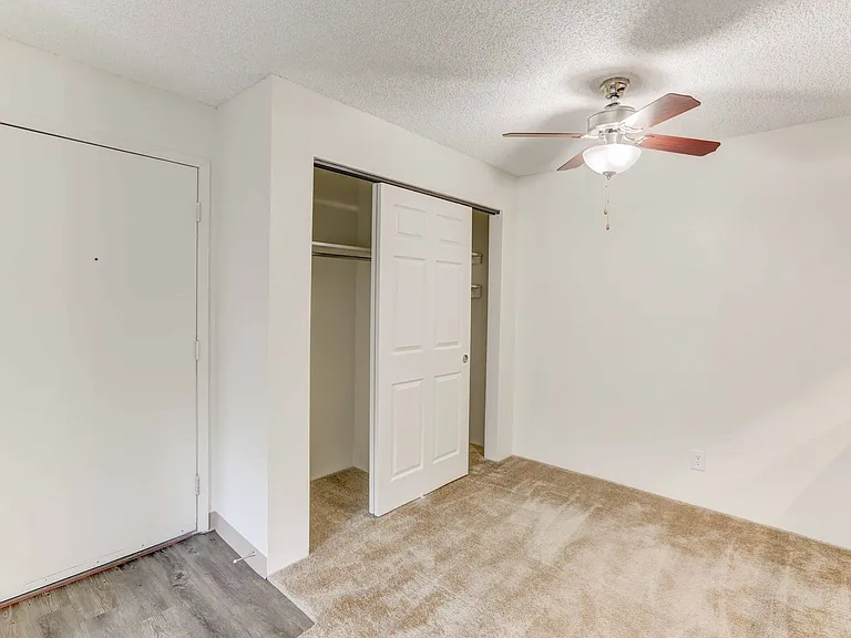Americana Lakewood Apartments — Photo 20