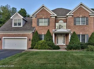 9 Forest Dr, Dallas, PA 18612