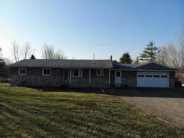 27500 Pratt Rd, Richmond, MI 48062