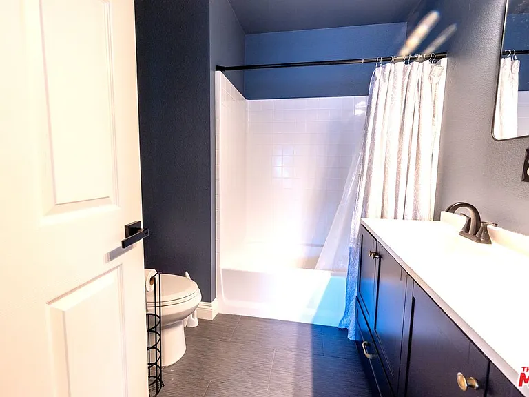 4600 Don Lorenzo Dr #4 — Photo 11