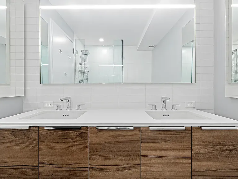 171 Suffolk St #4K — Photo 8