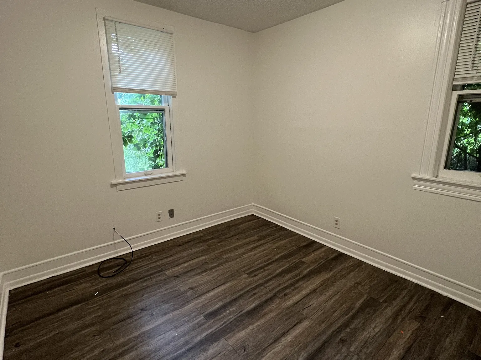 1146 Reaney Ave. E - Unit 1 — Photo 4