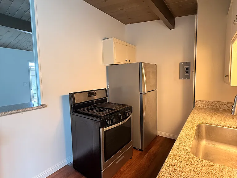 5023 Rosemead Blvd #17 — Photo 10
