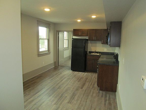 3rd image of 2742 N 48th St APT 9
