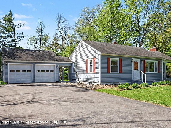 4th image of 2379 Mount Hope Rd