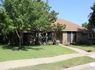 1417 Sherwood Dr, Rowlett, TX 75088