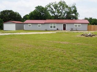 111 Smallwood Ct, Springtown, TX 76082