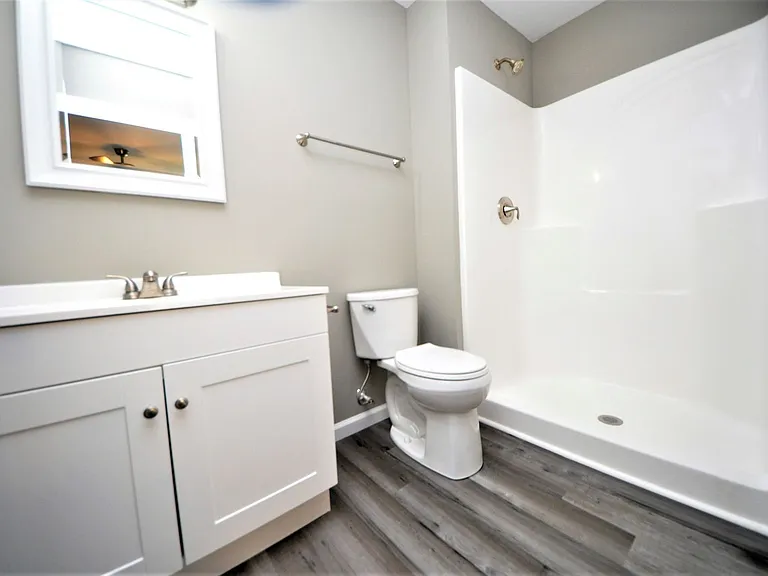 Bennington Place — Photo 20