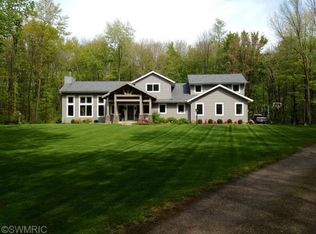 20130 Starbrick St, Edwardsburg, MI 49112