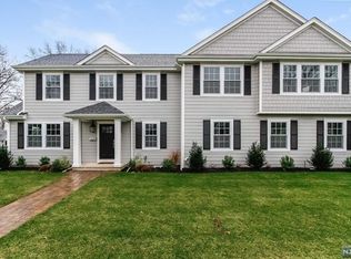 650 Wall St, Ridgewood, NJ 07450