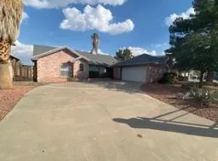 2112 Home Show Ln, El Paso, TX 79936