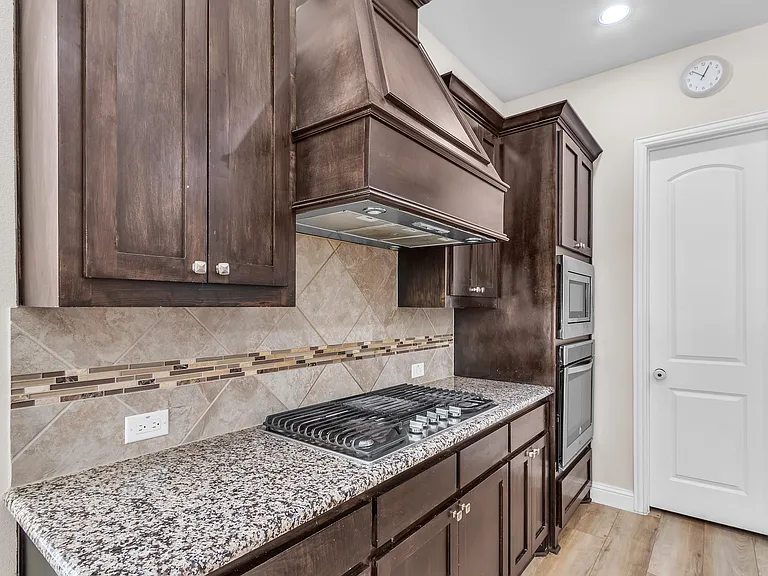 5205 Canary Pl — Photo 10