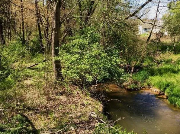 935 Carney Rd, Polk Township, PA 18058