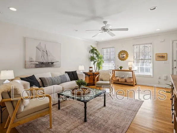 164 Queen St, Charleston, SC 29401