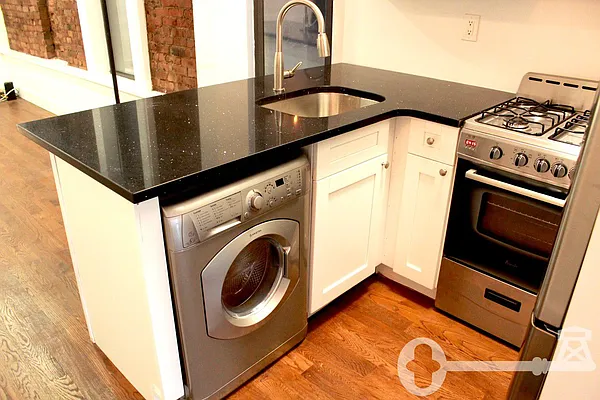 Rented by Brooklyn Key | media 21