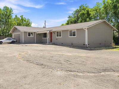 2721 Howard Ave, Medford, OR, 97501