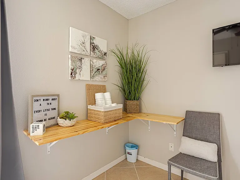 Lakeview Village Dr — Photo 4