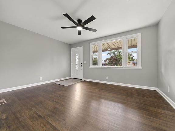 3rd image of 111 Hiller Dr