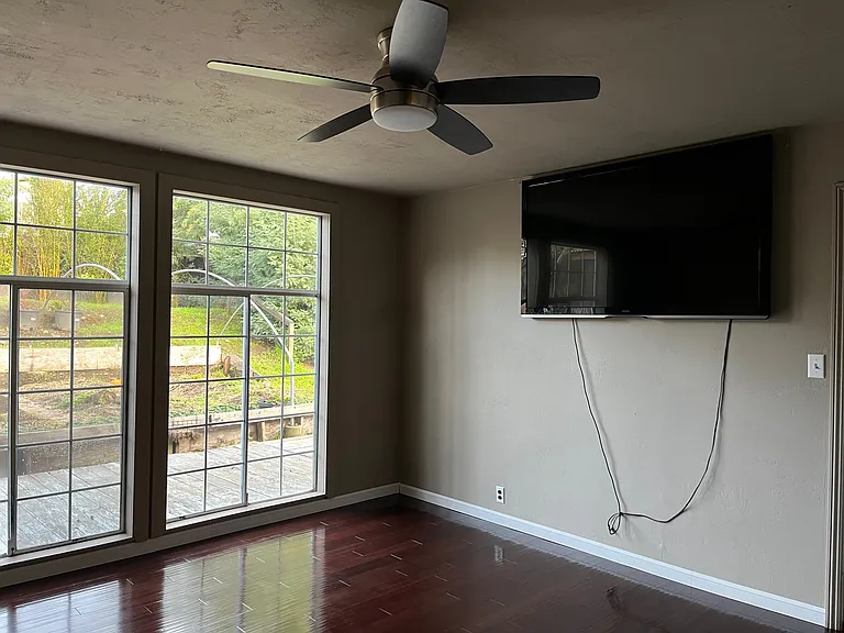 974 Orchard Ln — Photo 11