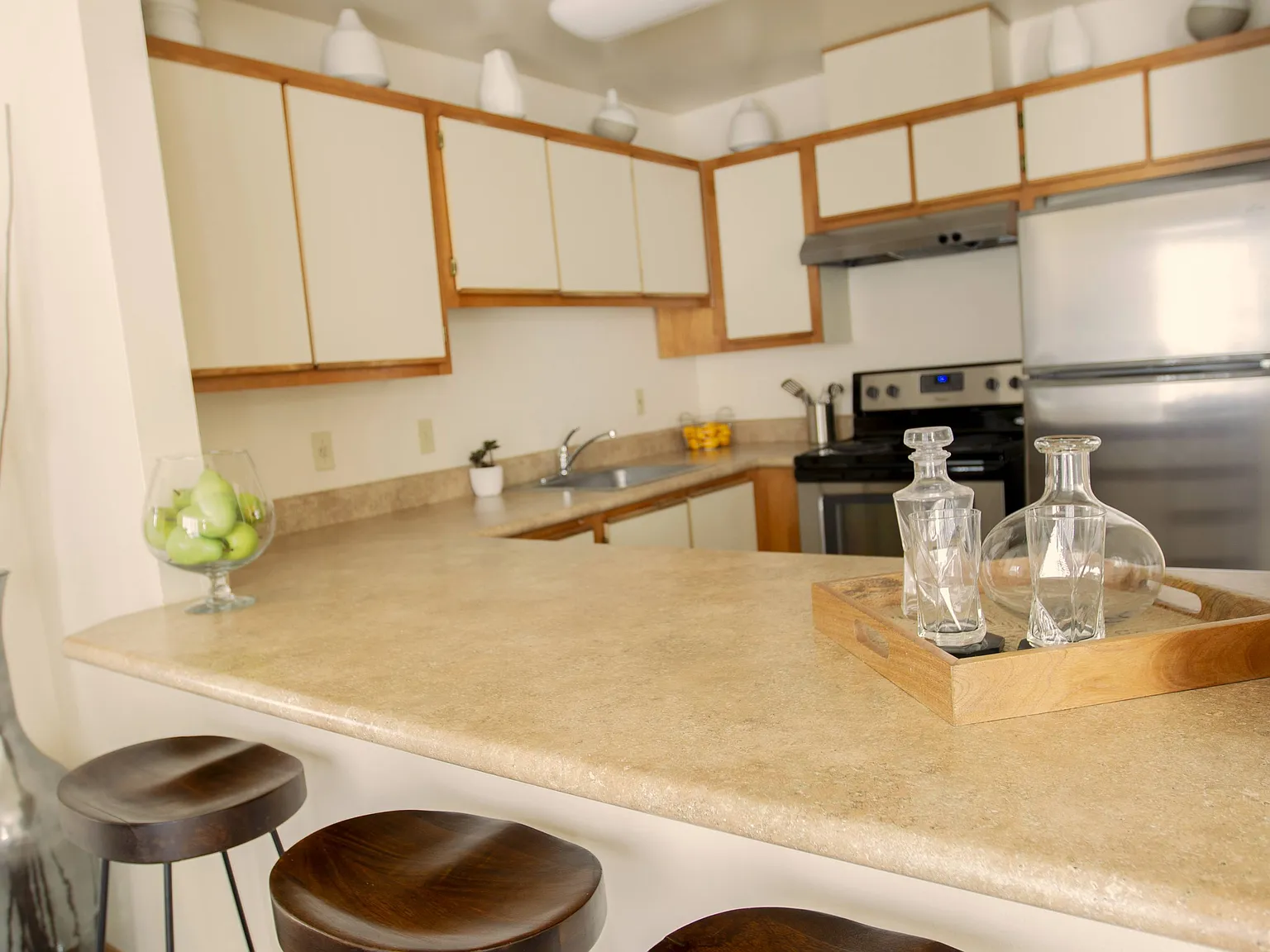 Anjou Apartments — Photo 1