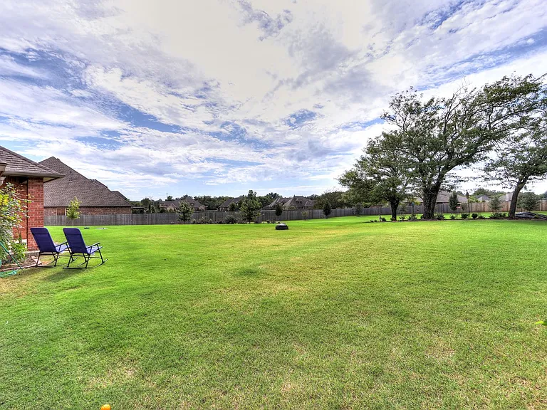 10625 Granada Dr — Photo 18