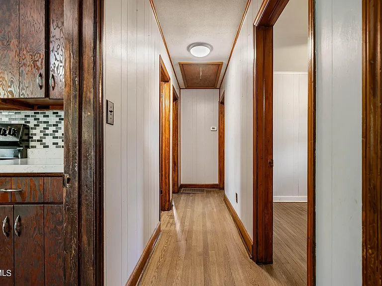 422 Gap Creek Rd — Photo 17