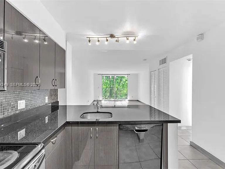 777 NE 62nd St #C508 — Photo 12