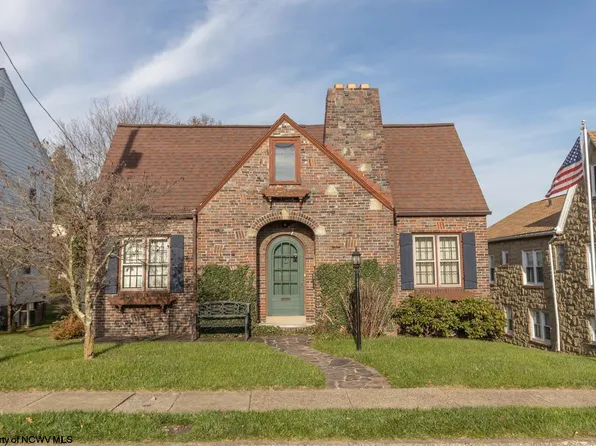 153 Hall St, Clarksburg, WV 26301