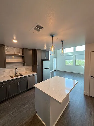 Cierra Apartments Photo 1
