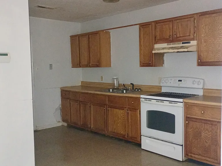 449 Josephine Dr #445 — Photo 2