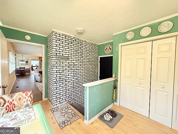 5th image of 277 Lincoln Ave #118