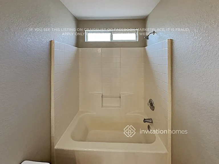 965 W 15th Ave — Photo 16