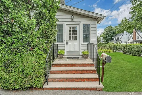 10 Carman Rd Photo 1