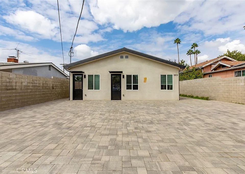 6831 Bellaire Ave