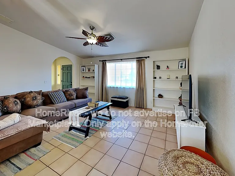 2860 Edgewood Dr — Photo 3