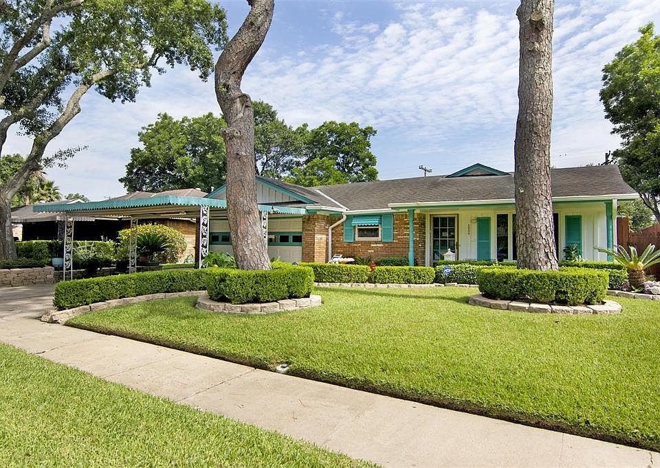 1st image of 5234 Poinciana Dr