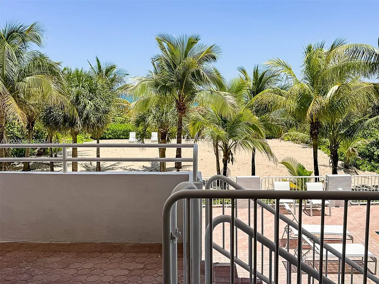 9341 Collins Ave #907 — Photo 39