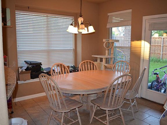 4th image of 5128 Balmoral Ct
