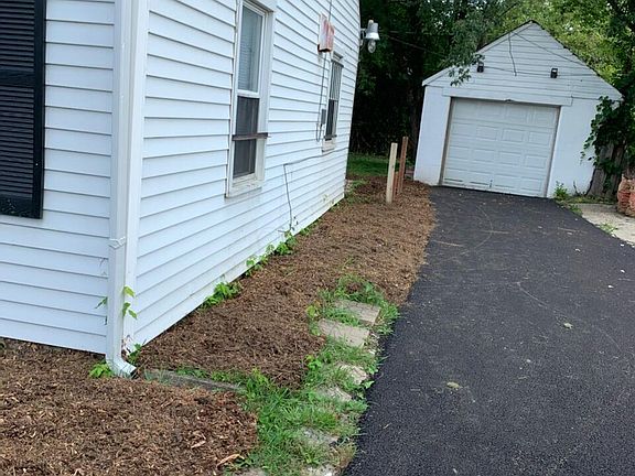 5th image of 2324 Agler Rd