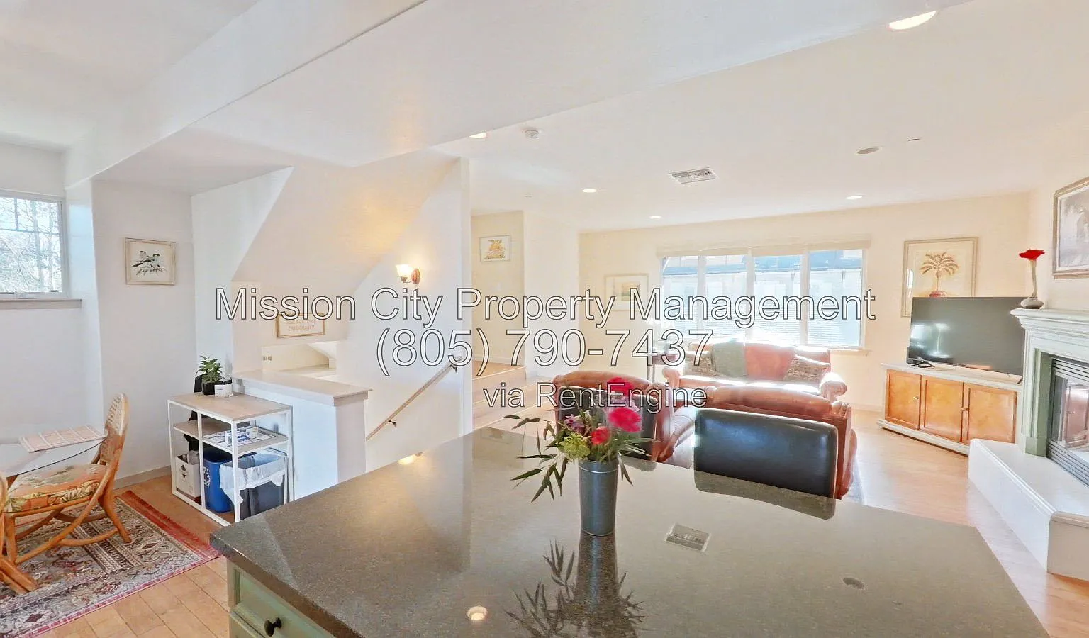 3 bed, 2.5 bath, 1581 sqft, $5,400 — Photo 4