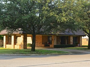 2204 Ridgeway St, Ardmore, OK 73401