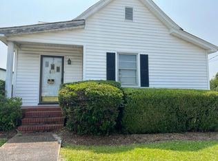 603 Harry C Raysor Dr, Saint Matthews, SC 29135