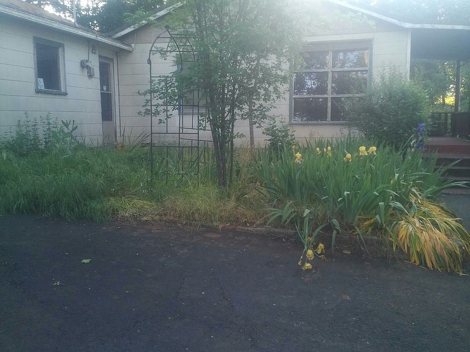1st image of 160 Midway Ave
